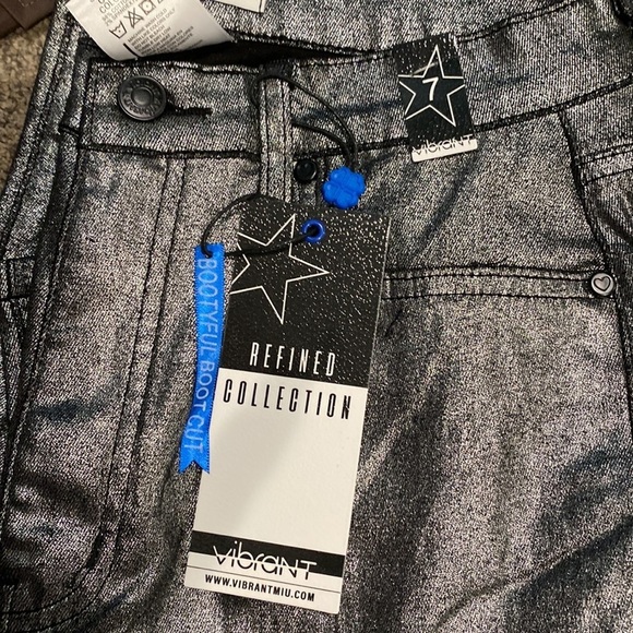 Vibrant Silver Gray Metallic Bootcut Flare Denim Shiny Pants NWT Multiple Sizes - Picture 15 of 16